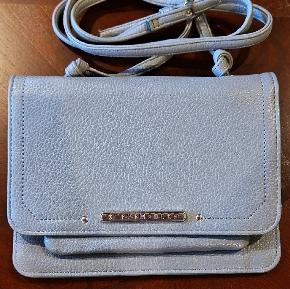 Gray "Bangie" Wallet on a String, Great For Traveling, New Without Tags